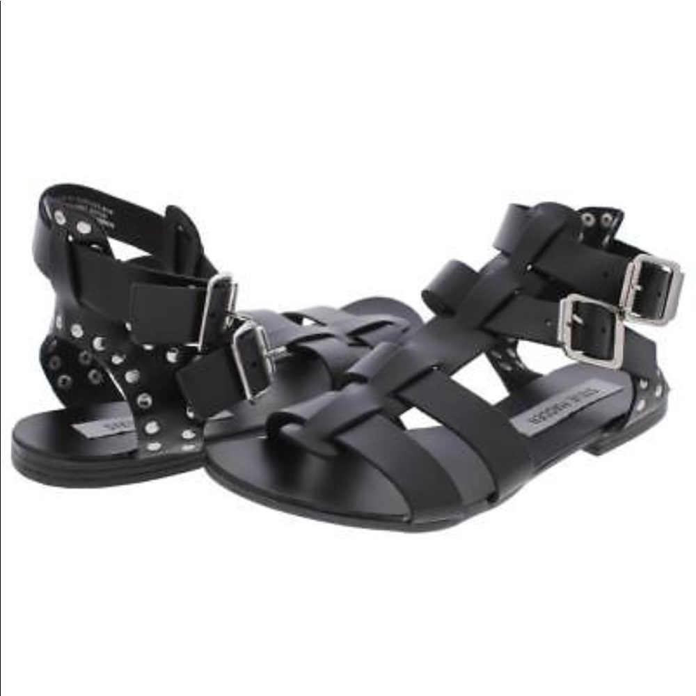 In Box Worn Once “Lucy” Steve Madden Blk. Size 10